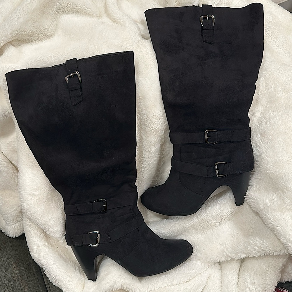 Torrid- 10W Blacky Slouchy Boots